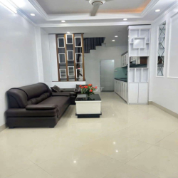 Cho thuê nhà mới tinh Bát khối gần Aeon mall 3 ngủ full đồ