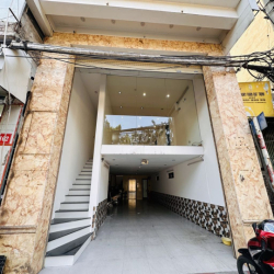 Văn phòng 100m² tại Kim Giang - Hoàng Mai giá chỉ 12 triệu/th.
