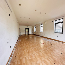 Văn phòng 100m² tại Kim Giang - Hoàng Mai giá chỉ 12 triệu/th.