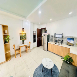 Căn hộ DV Tân Định Q1 ban công Thang Máy Hầm Xe