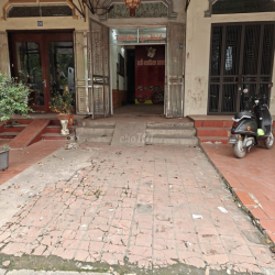 Mời thuê nhà Mặt tiền đường Lớn Tiện Kinh Doanh