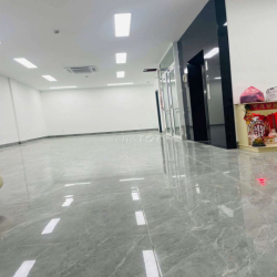 Cho thuê Toà nhà mặt tiền Lũy Bán Bích, 8*22m !!