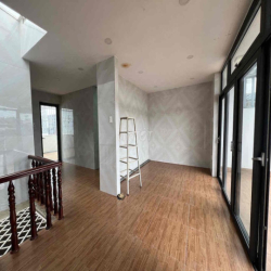 Nhà Vạn Phúc 6x20m (Hầm 4 tầng) gần công viên, hồ bơi giá chỉ 40 triệu