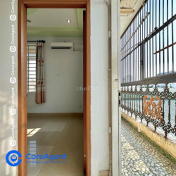 CĂN HỘ 2 PHÒNG NGỦ SẴN MÁY LẠNH BAN CÔNG CỰC THOÁNG NGAY ĐẦM SEN