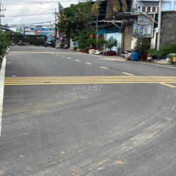 Đất trống hơn 4000m2 ngay trung tâm Củ Chi tiện làm kho bãi nhà xưởng