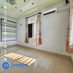 CĂN HỘ 2 PHÒNG NGỦ SẴN MÁY LẠNH BAN CÔNG CỰC THOÁNG NGAY ĐẦM SEN