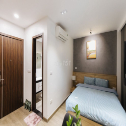 Chính chủ cho thuê Căn hộ dịch vụ 30m2, đủ đồ khép kín, có giặt xấy.