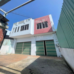 Cho thuê nhà MT Hiệp Thành 49 Q12 – 500m2 sàn– Ngang 9m–Giá rẻ 24Tr/th