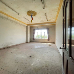 Cho thuê nhà MT Hiệp Thành 49 Q12 – 500m2 sàn– Ngang 9m–Giá rẻ 24Tr/th