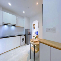 Sang CHDV, Mặt tiền cộng hòa, P4, Tân bình, 28p, nội thất, 80tr/ th.