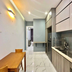 Sang CHDV, Mặt tiền cộng hòa, P4, Tân bình, 28p, nội thất, 80tr/ th.