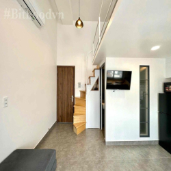 Duplex full nội thất mới xây ban công thoáng UEF, HIU giáp quận 1