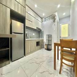 Sang CHDV, Mặt tiền cộng hòa, P4, Tân bình, 28p, nội thất, 80tr/ th.