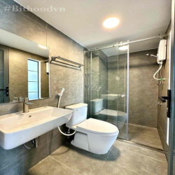 Duplex full nội thất mới xây ban công thoáng UEF, HIU giáp quận 1