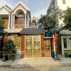 cho thuê biệt thự khu đồng danh ấp 6 vĩnh lộc a sạch sẽ 4p sân đậu xe