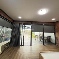 chính chủ cho thuê nhà nguyên căn tại 1651/56 lê văn lương