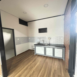 chính chủ cho thuê nhà nguyên căn tại 1651/56 lê văn lương