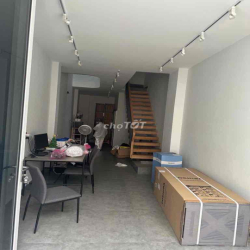 Nhà MTNB Đường Cách Mạng Tháng 8 , Q. TBình - 3 x 15 m – 20 Triệu(TL)