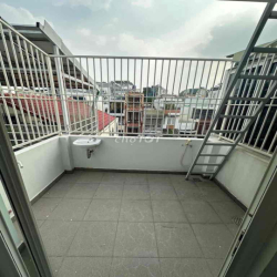 Nhà MTNB Đường Cách Mạng Tháng 8 , Q. TBình - 3 x 15 m – 20 Triệu(TL)