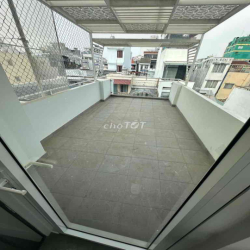 Nhà MTNB Đường Cách Mạng Tháng 8 , Q. TBình - 3 x 15 m – 20 Triệu(TL)