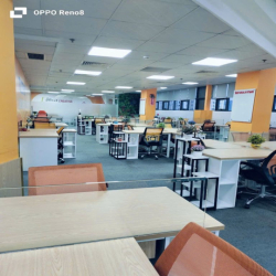 VĂN PHÒNG FULL NỘI THẤT ĐƯỜNG UNG VĂN KHIÊM