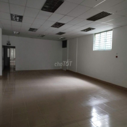 Cho thuê kho xưởng 1600m2 trong KCN Tân Bình, kho đẹp, sản xuất tốt