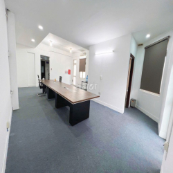 Cho thuê văn phòng 60 - 90m2 ở căn góc Khánh Hội Q.4 giá chỉ 15tr