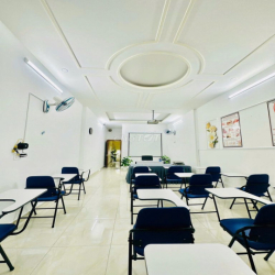 NHÀ ĐẸP MỚI TINH - 40A Hoàng Việt, P4. Q.Tân Bình - Dt 5x18m, 3 lầu