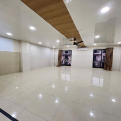 105m² Sàn Trống Có Thang Máy Tại Vạn Phúc – Chỉ 11 Triệu/Tháng