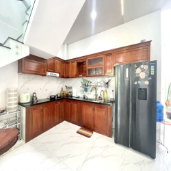 CHO THUÊ NHÀ 4 PHÒNG NGỦ FULL NỘI THẤT KHU PHÍA BẮC NHA TRANG