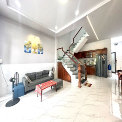 CHO THUÊ NHÀ 4 PHÒNG NGỦ FULL NỘI THẤT KHU PHÍA BẮC NHA TRANG