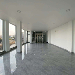 Cho Thuê Toà Nhà Mặt Tiền Phạm Huy Thông  DT: 13x4m 1 trệt 1 lửng 4 l