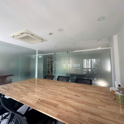 Văn Phòng 130m2 , Chia 3 Phòng  Làm Viêc Cần Cho Thuê - Vạn Phúc City