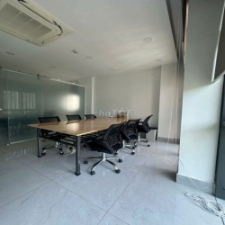 Văn Phòng 130m2 , Chia 3 Phòng  Làm Viêc Cần Cho Thuê - Vạn Phúc City