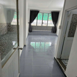 CHO THUÊ NHÀ HẺM 1 SẸC ĐƯỜNG XE HƠI GẦN CHỢ ĐƯỜNG NGUYỄN VĂN