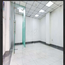 Văn phòng Tân Bình 100m2 giá 25 triệu/tháng tòa nhà Núi Thành
