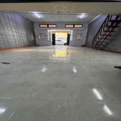 Cần cho thuê nhà hẻm xe tải 6x18m gác lửng 2pn 14tr