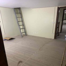 nhà mặt đường Trần Khát Chân kèm kho 90m