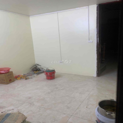 nhà mặt đường Trần Khát Chân kèm kho 90m