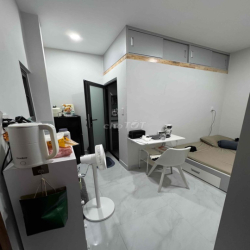 Mình Cần Nhượng Lại Phòng