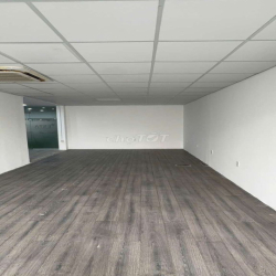 Văn phòng Phú Nhuận 48m2 giá 15 triệu/tháng tòa nhà Hoàng Văn Thụ