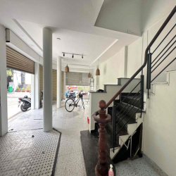 Cho thuê góc 2 mặt tiền, Hoàng Hoa Thám, Ga T3 mới