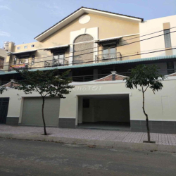 Cho thuê nhà đẹp kdc Tân Tiến. 7,5m x 15m. 2 lầu. 4pn. 4wc. giá 20 tr