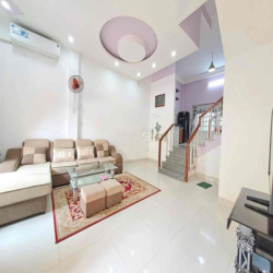 NHÀ 3TẦNG MT KHU PHẠM VĂN ĐỒNG 3PN,FULL NỘI THẤT GẦN BIỂN