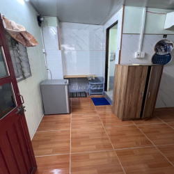 Phòng CHDV Phạm Văn Bạch P12 sẵn nội thất giá 2.5tr/tháng