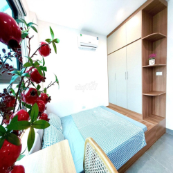 Tòa mới khai trương, đầy đủ nội thất, cửa sổ thoáng sáng
