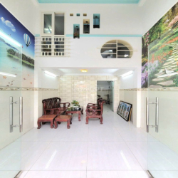 Cho thuê nhà mặt tiền Tô Ký, ngay ngã 4 Nguyễn Văn Quá, Quận12