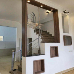 CHO THUÊ NHÀ GẦN CHỢ CẦU ĐỒNG 4x15 1 TRỆT 2LẦU 4PN 3WC