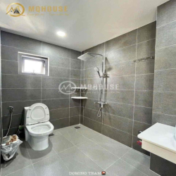 Hàng Hiếm căn Studio bếp xa giường🍀Sân vườn cây xanh cực kì rộng rãi