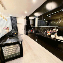 💓💓💓hot hot hot💞💕cho thuê nhà biệt thự bàu vá đồng khởi rẻ đẹo💯💯